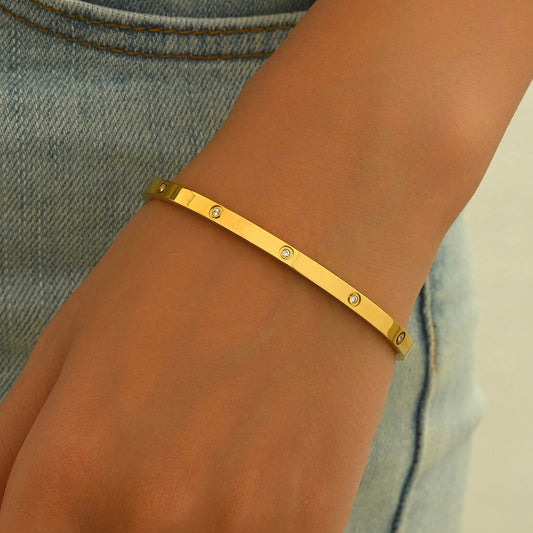 ELNA Minimalist Bracelet
