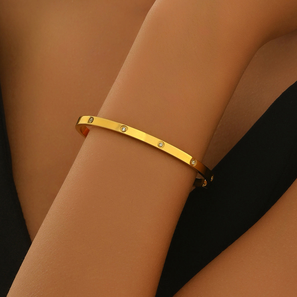 ELNA Minimalist Bracelet