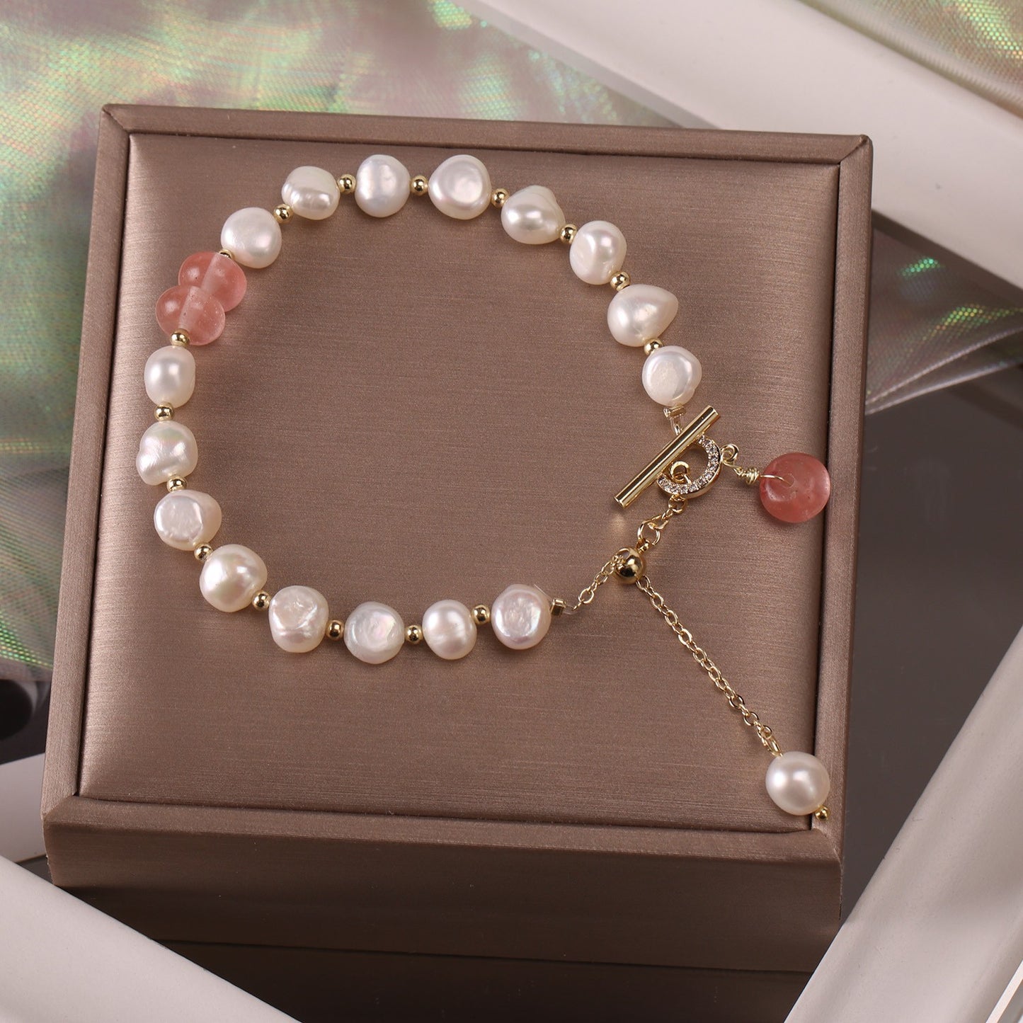 ELNA  Pearl Adjustable Bracelet