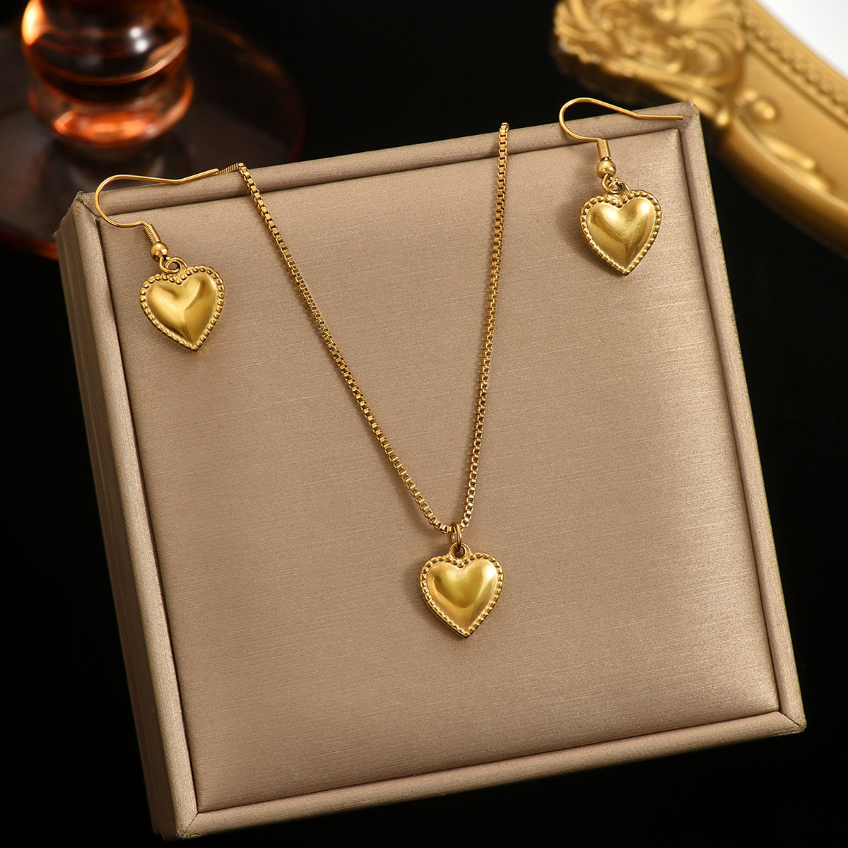 ELNA Heart Pendant